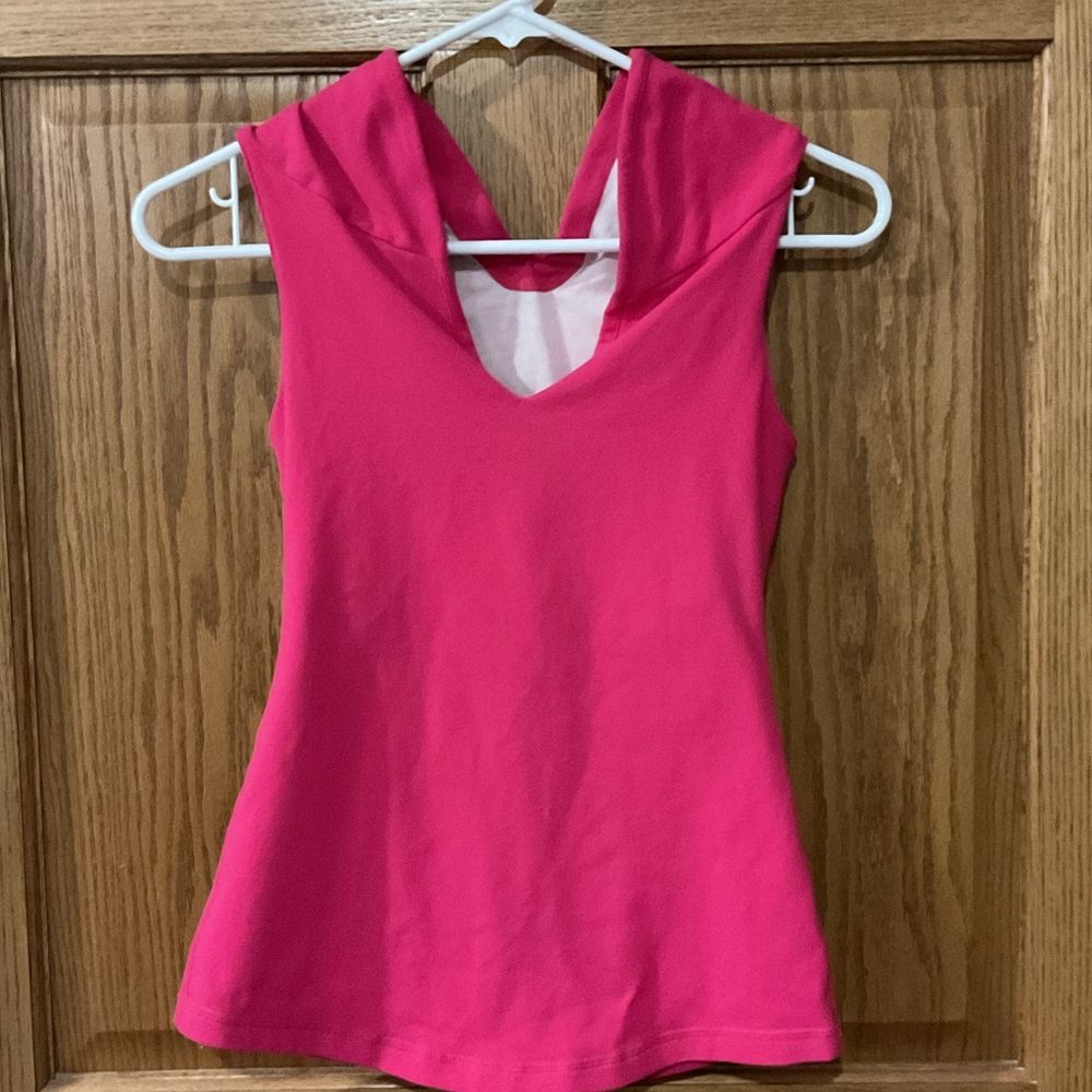 Lululemon Hot Pink Sleeveless V-Neck Tank Top – Women’s Size 4